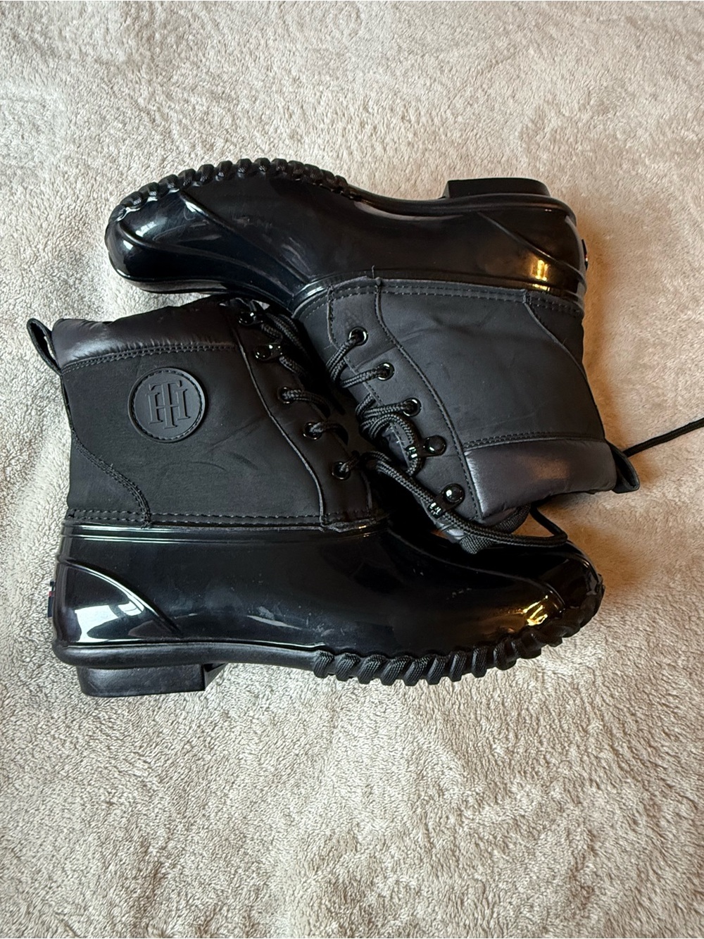 Tommy Hilfiger Women’s Black Lace-Up Waterproof Rain & Snow Boots